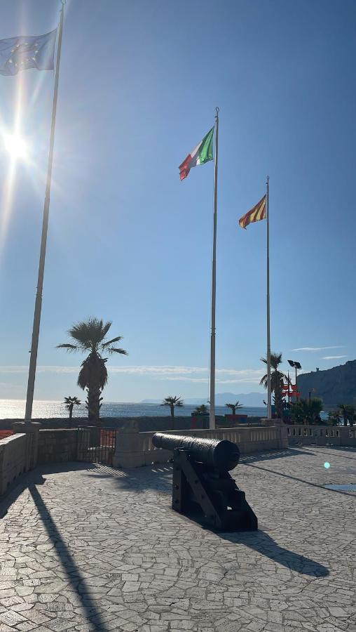 Apartament Bike & Sea Under Castle Dreams At Finalborgo Finale Ligure Zewnętrze zdjęcie